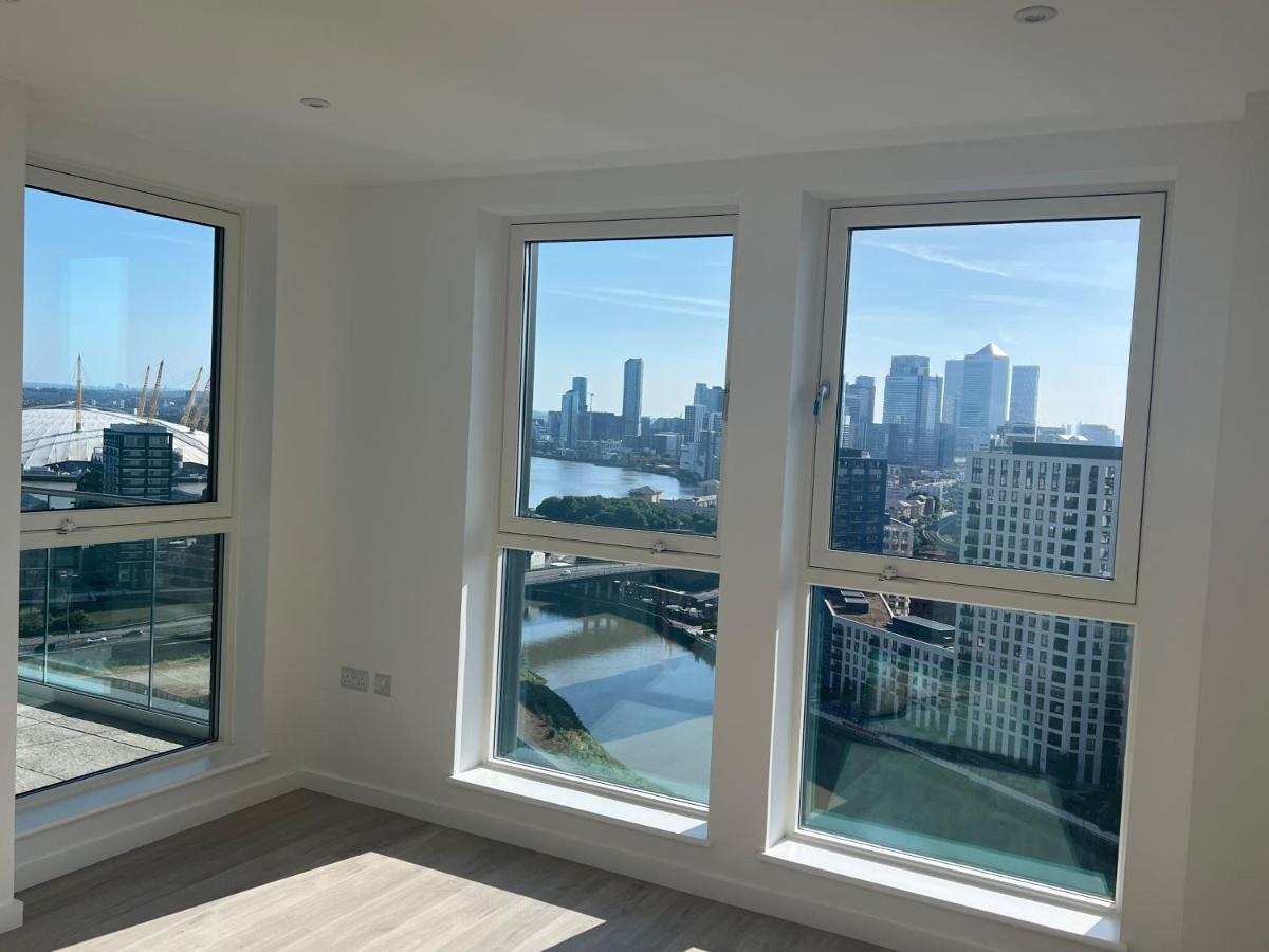 런던 Ac Luxe Penthouse With Free Parking 아파트 외부 사진