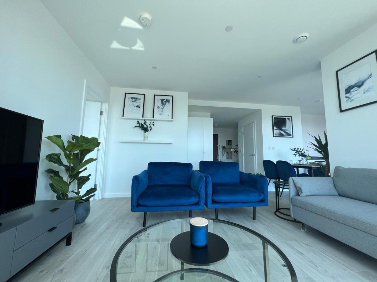 런던 Ac Luxe Penthouse With Free Parking 아파트 외부 사진